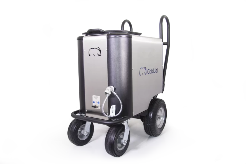 Czyszczenie i piaskowanie suchym lodem